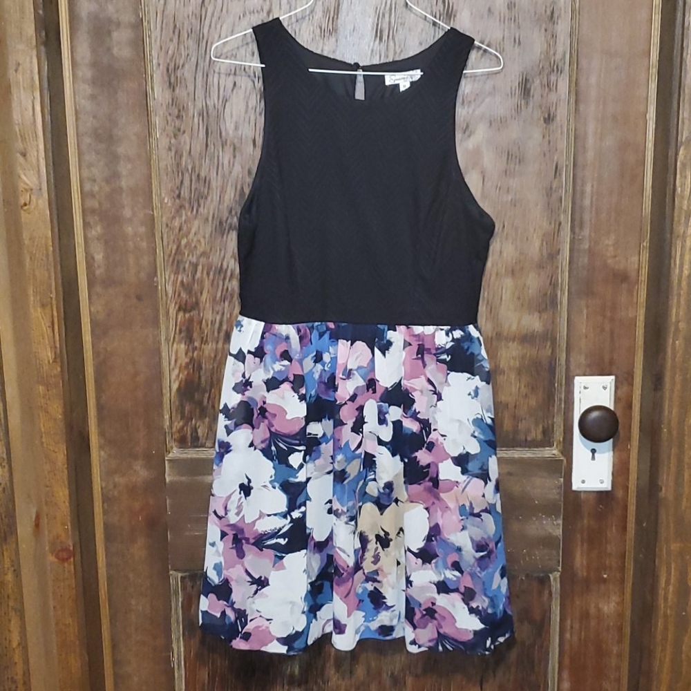 Speechless 11 Black and floral Dress